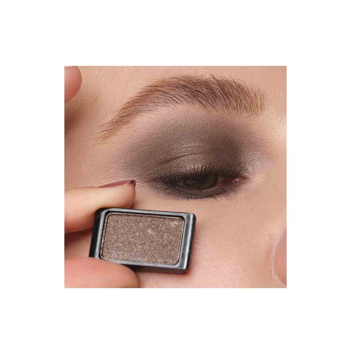 سایه چشم تکی براق شماره 218 آرت دکو ARTDECO مدل EYESHADOW PEARL وزن 0.8 گرم